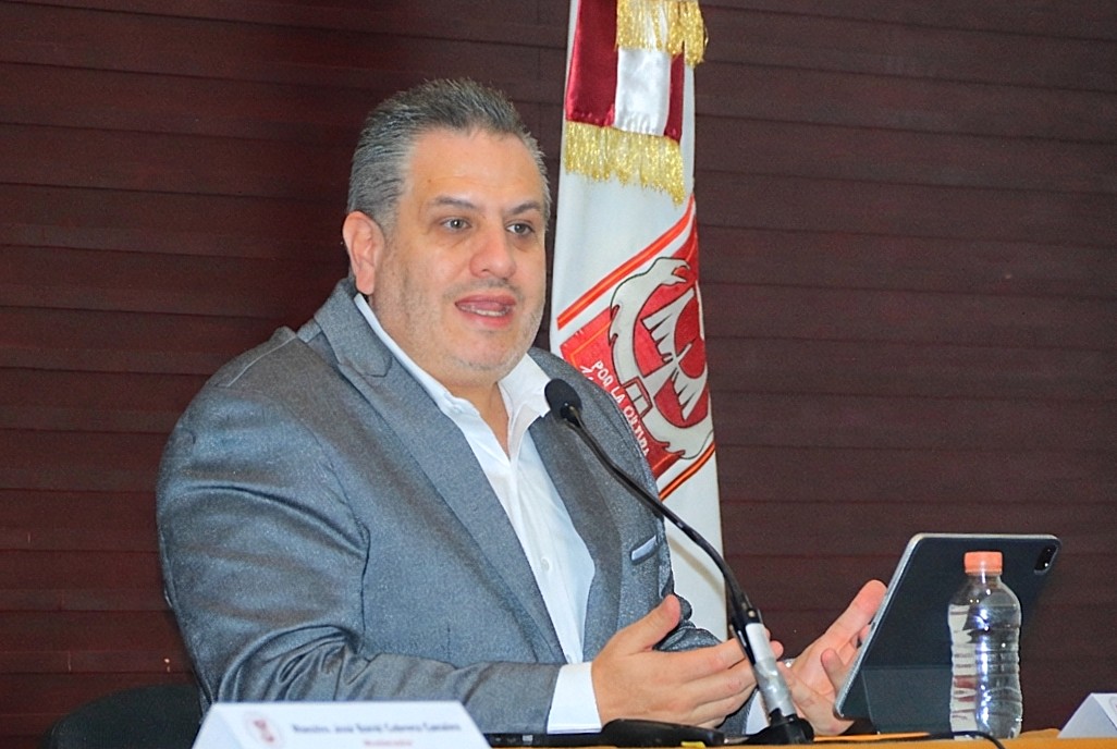 Necesario fortalecer una cultura de respeto a la privacidad, afirmó Comisionado de la INFOEM en la UATx